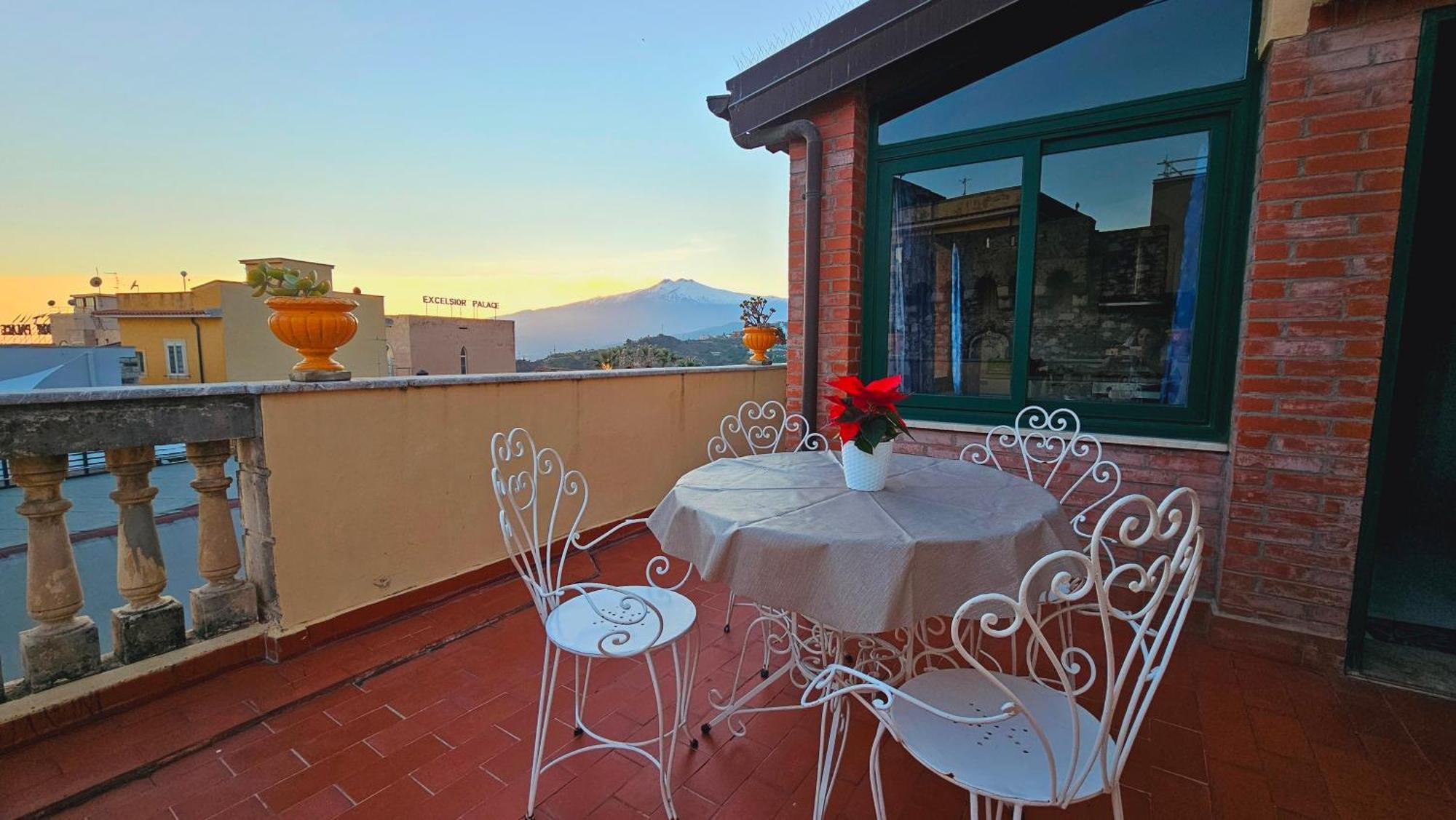 Ferienwohnung Casa Rando Mary'S House Taormina Exterior foto